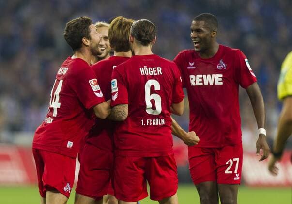 21.09.2016, Köln, Deutschland, 1.Fussball Bundesliga - Saison 2016 2017, FC Schalke 04 - 1.FC Köln, Kölns Spieler jubeln mit Torschütze Yuya Osako zum 1:1