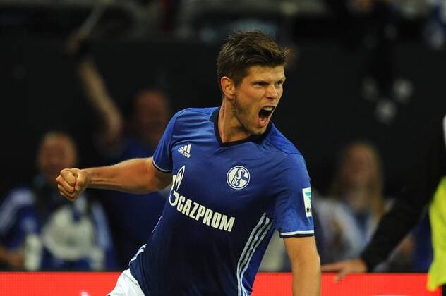 Torschuetze Klaas Jan Huntelaar ( Schalke 04 ) jubelt ueber seinen Treffer zum 1 : 0 21.09.2016 --- Fussball --- 1. Bundesliga --- Schalke 04 vs 1 FC Koeln Gelsenkirchen Copyright: xThienelx Eibner-Pressefotox EP_ttl