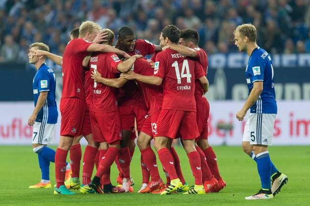 Gelsenkirchen, Germany 09.09.2016, 1.Bundesliga 4. Spieltag, FC Schalke 04 - 1.FC Koeln, jubel um Yuya Osako (Koeln) nach seinem treffer zum 1:1 ( DeFodi001