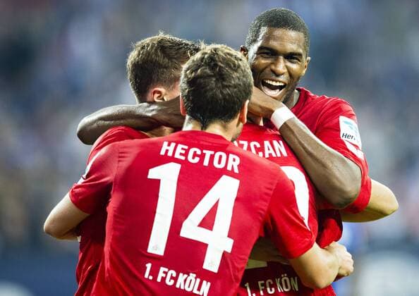 Gelsenkirchen, 21.09.2016, Veltins Arena, Fußball Torjubel: Anthony Modeste (Koeln) FC Schalke 04 - 1. FC Köln