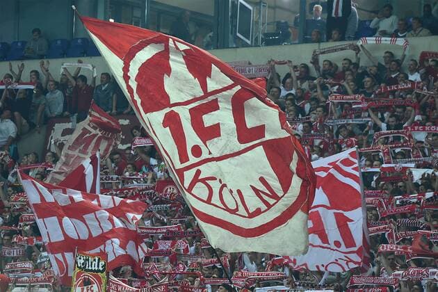 Fußball 1. Bundesliga 4. Spieltag Schalke 04 - 1. FC Köln am 21.09.2016 in der Veltins Arena in Gelsenkirchen Fanblock Fans 1. FC Köln xRx