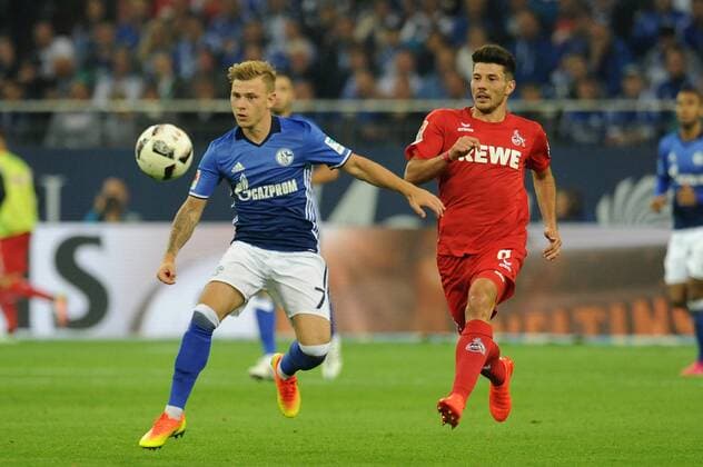 Max Meyer ( links Schalke 04 ) im Zweikampf mit Milos Jojic ( rechts 1 FC Koeln ) 21.09.2016 --- Fussball --- 1. Bundesliga --- Schalke 04 vs 1 FC Koeln Gelsenkirchen Copyright: xThienelx Eibner-Pressefotox EP_ttl