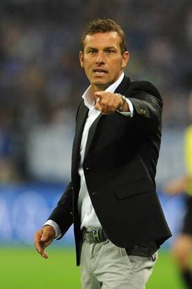 Trainer Markus Weinzierl ( Schalke 04 ) energisch an der Seitenlinie. 21.09.2016 --- Fussball --- 1. Bundesliga --- Schalke 04 vs 1 FC Koeln Gelsenkirchen Copyright: xThienelx Eibner-Pressefotox EP_ttl