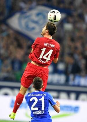 Fussball, 1.BL Saison 2016 2017, Spieltag 4, FC Schalke 04 - 1.FC Köln, 21.09.2016, Veltinsarena Gelsenkirchen, Jonas Hector, FC Köln , Aktion, Einzelbild