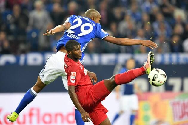 Fussball, 1.BL Saison 2016 2017, Spieltag 4, FC Schalke 04 - 1.FC Köln, 21.09.2016, Veltinsarena Gelsenkirchen, Naldo FC Köln, Anthony Modeste, FC Köln,