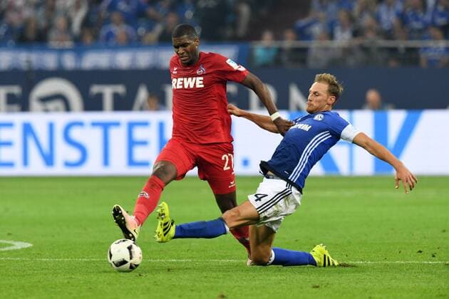 Fussball, 1.BL Saison 2016 2017, Spieltag 4, FC Schalke 04 - 1.FC Köln, 21.09.2016, Veltinsarena Gelsenkirchen, Anthony Modeste FC Köln, Benedikt Höwedes, S04