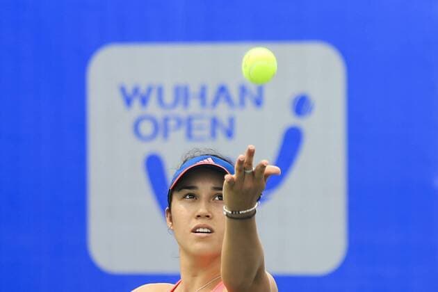 WUHAN, CHINA - SEPTEMBER 23: Louisa Chirico of the United States returns a shot against Marina Erakovic of New Zealand during the qualifying match of 2016 WTA Tennis Damen Dongfeng Motor Wuhan Open at Optics Valley International Tennis Center on September 23, 2016 in Wuhan, China.  CFP492556105 