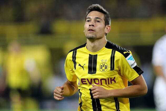 xuhjb, Dortmund, Signal Iduna Park, 23.09.16, 1. Bundesliga - 5. Spieltag - Borussia Dortmund - SC Freiburg Bild: Raphael Guerreiro (Dortmund) Dortmund