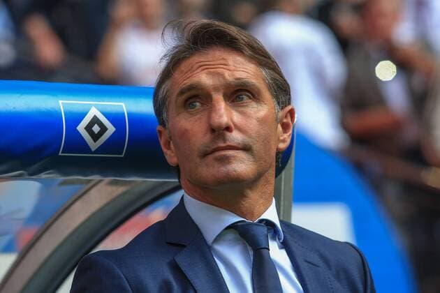 Themen der Woche - SPORT Deutschland, Hamburg , Volkspark Stadion, Fussball, 1. Bundesliga, Saison 2016 2017 , Hamburger SV - FC Bayern München, Trainer Bruno Labbadia(HSV)
