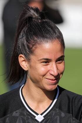 Hasret Kayikci (Freiburg, 11), Porträt, Portrait, Freude, freundlich, fröhlich, strahlend, optimistisch, Fussball, Allianz Frauen-Bundesliga, TSG 1899 Hoffenheim - SC Freiburg, xozx