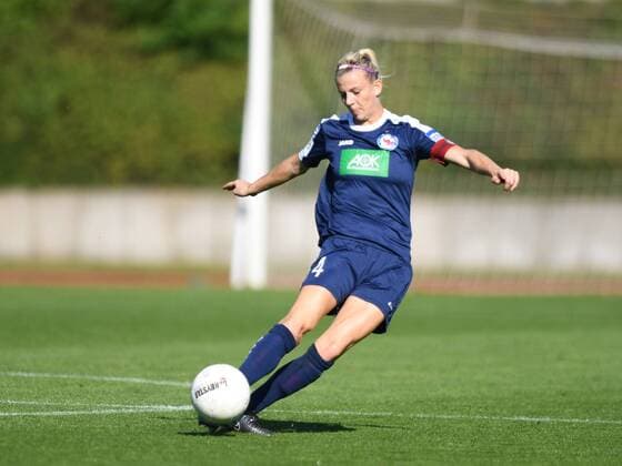 Freisteller , in Aktion, in Action Johanna Elsig (Turbine Potsdam) (4), Fussball, Allianz Frauen-Bundesliga, Borussia Mönchengladbach - 1.FFC Turbine Potsdam, xmkx