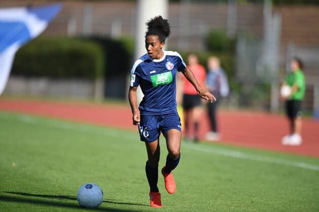 E. Aigbogun (Turbine Potsdam (16) Freisteller in Aktion, in Action, Fussball, Allianz Frauen-Bundesliga, Borussia Mönchengladbach - 1.FFC Turbine Potsdam, xmkx