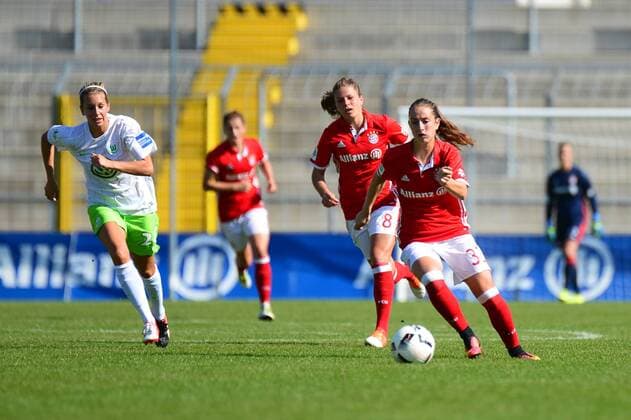 Sara Daebritz (FC Bayern Muenchen) München, Deutschland, 25.09.2016 - Frauenfussball, Allianz Frauen Bundesliga, FC Bayern München - VfL Wolfsburg, Frauenfussball, Allianz Frauen Bundesliga, FC Bayern München - VfL Wolfsburg, xklx