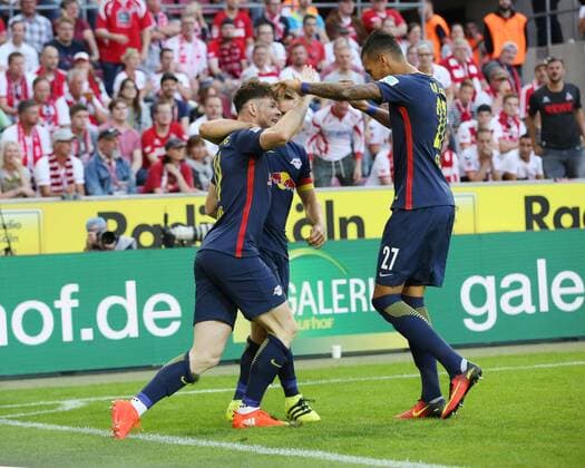 Oliver Burke (Leipzig, 19) schießt das Tor zum 0:1 , 1. FC Koeln - RB Leipzig, Koeln Copyright: xHorn xEibner-Pressefotox EP_bhorn