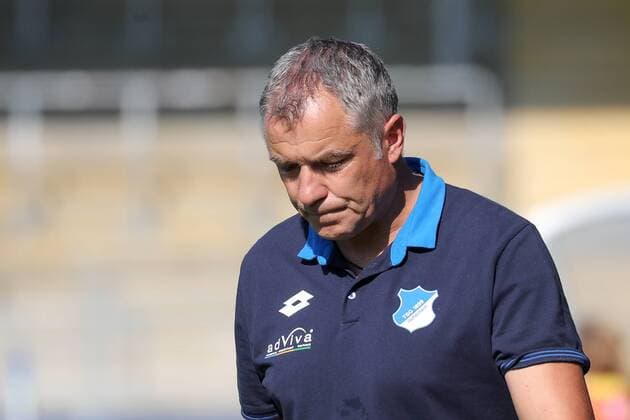Jürgen Ehrmann (Juergen Ehrmann, Trainer, TSG), enttäuscht schauend, Enttäuschung, Frustration, disappointed, pessimistisch, Fussball, Allianz Frauen-Bundesliga, TSG 1899 Hoffenheim - SC Freiburg, xozx