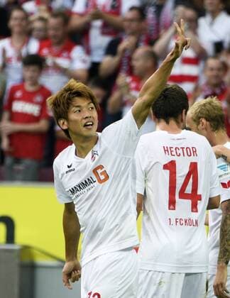 Rheinenergie Stadion Köln , 25.9.2016, 1. Fussball Bundesliga Sisson 2016 17, 5. Spieltag, 1.FC Köln (Koeln,Cologne)vs. RB Leipzig ---- Yuya Osako (Koeln) jubelt nach seinem Tor