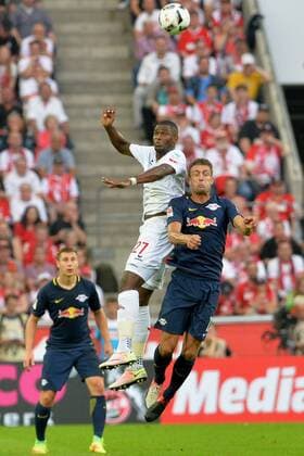 GER,1.FBL, 1. FC Koeln vs RB Leipzig 25.09.2016, Rhein-Energie-Stadion, Koeln, GER,1.FBL, 1. FC Koeln vs RB Leipzig, im Bild im Kopfballduell von links: Anthony Modeste ( Koeln 27 ), Stefan Ilsanker ( Leipzig 13 ) Foto © nordphoto Treese nordphotoxTreese
