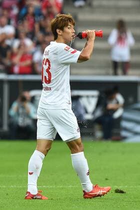 Fußball 1. Bundesliga 5. Spieltag 1. FC Köln - RB Leipzig am 25.09.2016 im RheinEnergieStadion in Köln Yuya Osako ( Köln ) xRx