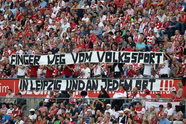 Bilder des Tages - Sport Protestbanner der Koelner Fans, 1. FC Koeln - RB Leipzig, Koeln Copyright: xHorn xEibner-Pressefotox EP_bhorn