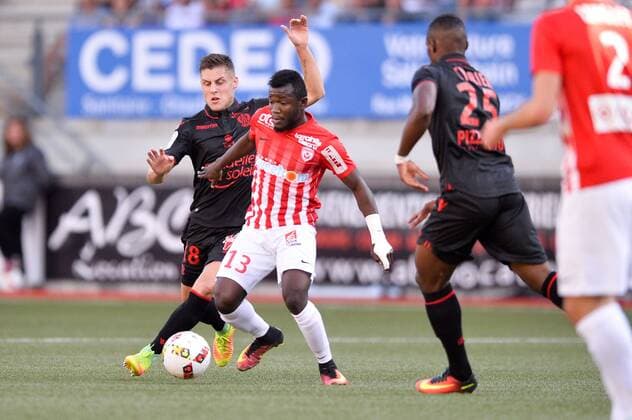 Fußball, AS Nancy - OGC Nizza 18 REMI WALTER (nice) - 13 Serge NGUESSAN (nan) FOOTBALL : AS Nancy vs OGC Nizza - Ligue 1 - 25 09 2016 AnthonyBIBARD FEPx 