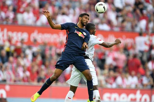 Fussball, 1.BL Saison 2016 2017, Spieltag 5, 1.FC Koeln vs RB Leipzig 25.09.2016, Rheinenergiestadion Köln, Anthony Modeste, Marvin Compper , RB Leipzig,
