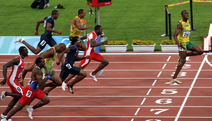 Olympia, Historie, Rückblick auf die Sommerspiele 2008 in Peking Aug. 17, 2008 - Bei Jing, BEI JING - Usain Bolt of Jamaica competes in the Men s 100m Final at the National Stadium on Day 8 of the Beijing 2008 Olympic Games Olympische Spiele Olympia OS on August 16, 2008 in Beijing, China. Usain Bolt of Jamaica finished the event in first place with a time of 9.69, new World Record.CHINA OUT TPGNEWS.Beijing 2008 Olympics. Top K59156.Usain Bolt Bolt Breaks World Record - ZUMAg49_