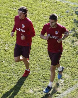 Filipe Luis y Gabi Fernandez. Atletico training session. In this picture, Filipe Luis and Gabi Fernandez. xANGELxRIVEROx 