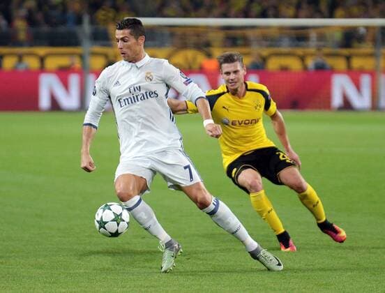 27.09.2016, xovx, Fussball UEFA Champions League, Borussia Dortmund - Real Madrid, emspor emonline, v.l. Christiano Ronaldo (Real Madrid), Lukasz Piszczek (Borussia Dortmund), Aktion. Dortmund