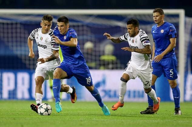 Champions League, Dinamo -Juventus 27.09.2016., Maksimir Stadium, Zagreb - Champions League, Group H, Round 2, GNK Dinamo - Juventus FC.Domagoj Pavicic, Dani Alves.  IgorxKralj PIXSELL