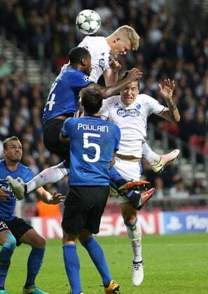 Fotball, 27. september 2016 , Champions League, FC Copenhagen - FC Brugge Andreas Cornelius and Federico Santander of Copenhagen and Stefano Denswil and Benoit Poulain of Brugge. Foto: Andrew Halseid Budd , Digitalsport Champions League , FC Copenhagen - FC Brugge 