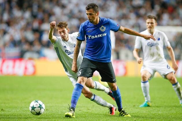 Kobenhavn s Rasmus Falk and Club s Claudemir Domingues De Souza fight for the ball during a soccer game between Danish club F.C. Kobenhavn and Belgian team Club Brugge KV in Copenhagen, Denmark, Tuesday 27 September 2016, the second game in the group stage of the UEFA Champions League competition, in group G. BRUNOxFAHY  x04941950x