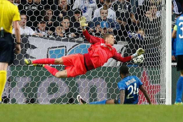 Club s Stefano Denswil scores an own goal during a soccer game between Danish club F.C. Kobenhavn and Belgian team Club Brugge KV in Copenhagen, Denmark, Tuesday 27 September 2016, the second game in the group stage of the UEFA Champions League competition, in group G. BRUNOxFAHY  x04941956x