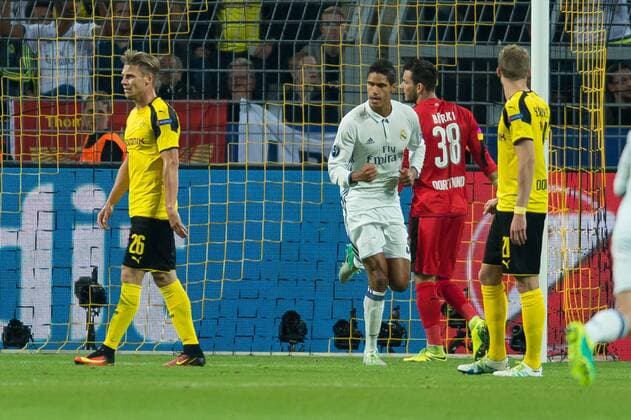 Dortmund, Germany 27.09.2016, UEFA Champions League - 2016 17 Season, Group F - Matchday 2, BV Borussia Dortmund - Real Madrid, Raphael Varane (Real Madrid) jubelt nach seinem treffer zum 1:2 ( DeFodi001