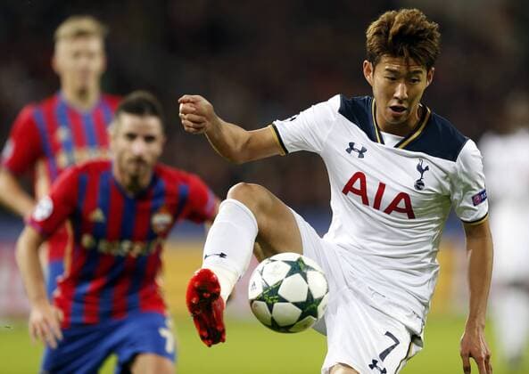 MOSCOW, RUSSIA - SEPTEMBER 27, 2016: Tottenham Hotspur s Heung-Min Son (front) controls the ball in their 2016 17 UEFA Champions League Group Stage football match against CSKA Moscow at the Arena CSKA stadium. CSKA Moscow won the game 3:2. Mikhail Japaridze TASS  TS032984