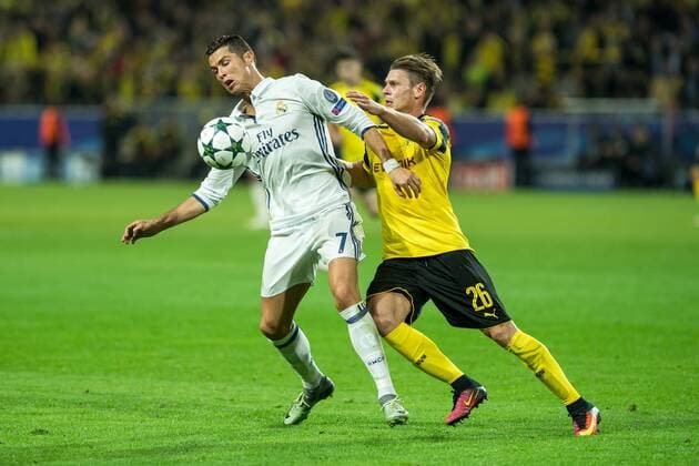 Lukasz Piszczek (Borussia Dortmund 26) im Zweikampf gegen Cristiano Ronaldo (Real Madrid CF 7) beim Champions League Spiel zwischen Borussia Dortmund und Real Madridl am 27.09.2016, Dortmund Copyright: xSchuelerx xEibnerx-xPressefotox EP_JSE