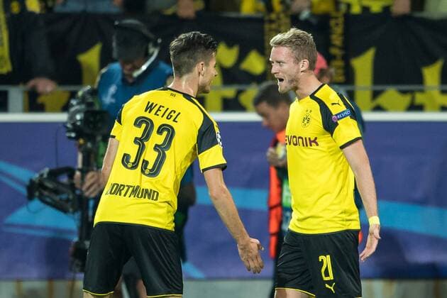 Andre Schuerrle (Borussia Dortmund 21) und Julian Weigl (Borussia Dortmund 33) beim Torjubel nach dem Treffer zum 2:2 beim Champions League Spiel zwischen Borussia Dortmund und Real Madridl am 27.09.2016, Dortmund Copyright: xSchuelerx xEibnerx-xPressefotox EP_JSE