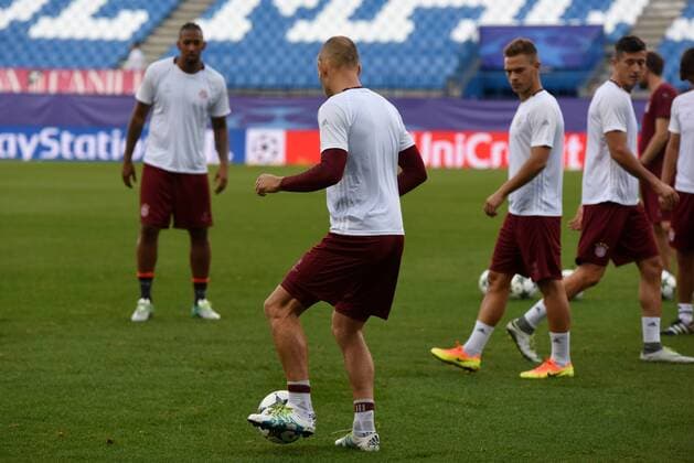 Madrid: Bayer Munich Training Session Bayer Munich s players pictured during a training Session ahead of Champions League match with Atlético Madrid.  JorgexSanzx xPacificxPress