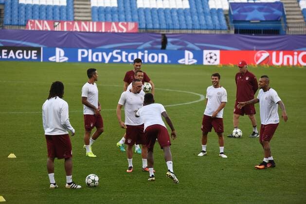 Madrid: Bayer Munich Training Session Bayer Munich s players pictured during a training Session ahead of Champions League match with Atlético Madrid.  JorgexSanzx xPacificxPress
