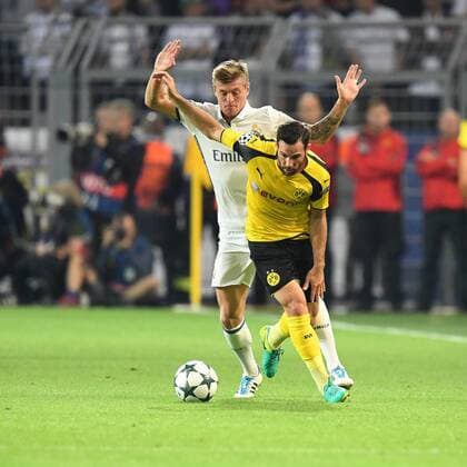 Fussball, UEFA Champions League, Saison 2016 2017, Spieltag 2, Borussia Dortmund vs Real Madrid, 27.09.2016, Signal Iduna Dortmund, ToninKroos, Real Madrid, Gonzalo Castro BVB,
