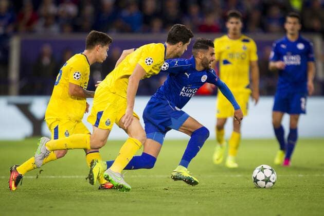 27.09.2016. King Power Stadium, Leicester, England. UEFA Champions League Football. Leicester City versus FC Porto. Riyad Mahrez of Leicester City is brought down in full flight. xGrahamxWilsonx  ActionPlus11793918