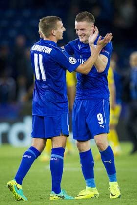 27.09.2016. King Power Stadium, Leicester, England. UEFA Champions League Football. Leicester City versus FC Porto. Jamie Vardy and Marc Albrighton of Leicester City congratulate each other after the final whistle. xGrahamxWilsonx  ActionPlus11793926