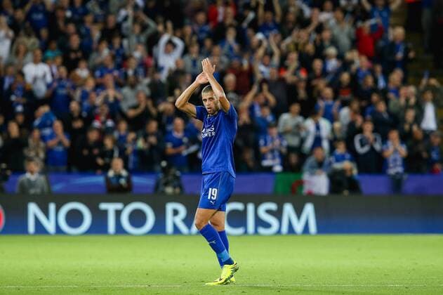 Islam Slimani (Leicester), SEPTEMBER 27, 2016 - Football Soccer : Islam Slimani of Leicester City applauds the fans as he is substituted during the UEFA Champions League Group Stage match between Leicester City and FC Porto at King Power Stadium in Leicester, England. Noxthirdxpartyxsales  (mdga012028)