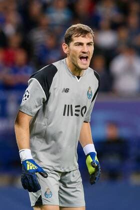 Iker Casillas (Porto), SEPTEMBER 27, 2016 - Football Soccer : Iker Casillas of FC Porto during the UEFA Champions League Group Stage match between Leicester City and FC Porto at King Power Stadium in Leicester, England. Noxthirdxpartyxsales  (mdga012036)