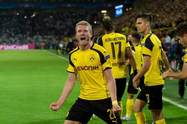 Dortmund, Germany 27.09.2016, UEFA Champions League - 2016 17 Season, Group F - Matchday 2, BV Borussia Dortmund - Real Madrid, 2:2, Torjubel, Andre Schuerrle (BVB) jubelt nach seinem treffer zum 2:2 ( DeFodi001