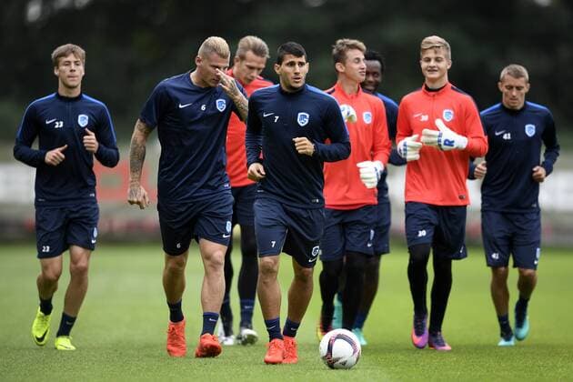 Genk s Nikolaos Karelis (C) pictured during a training session of Belgian soccer team KRC Genk in Genk, Wednesday 28 September 2016. Tomorrow KRC Genk is playing the second game in the group stage of the Europa League competition against Italian club US Sassuolo Calcio. YORICKxJANSENS  x04942135x