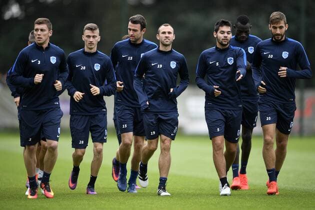 Genk s Bojan Nastic, Genk s Brian Heynen, Genk s Dries Wouters, Genk s Thomas Buffel, Genk s Sandy Walsh and Genk s Tino-Sven Susic pictured during a training session of Belgian soccer team KRC Genk in Genk, Wednesday 28 September 2016. Tomorrow KRC Genk is playing the second game in the group stage of the Europa League competition against Italian club US Sassuolo Calcio. YORICKxJANSENS  x04942136x