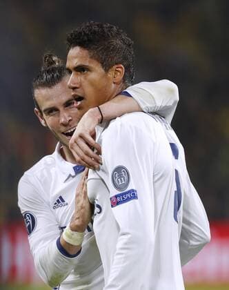 VARANE Raphael Team Real Madrid jubelt nach seinem Tor zum 1 : 2 mit BALE UEFA Champions League 2016-2017 Spiel Borussia Dortmund-Real Madrid 2 : 2 Gruppe F am 27.September 2016 in Dortmund 