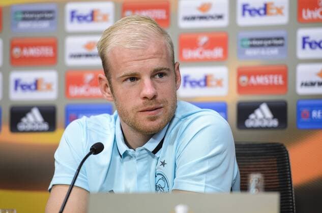 Ajax s Davy Klaassen pictured during a press conference PK Pressekonferenz of Dutch soccer team Ajax Amsterdam in Amsterdam, The Netherlands, Wednesday 28 September 2016. Tomorrow Ajax is playing the second game of the group stage of the Europa League competition against Belgian club Standard de Liege . NICOLASxLAMBERT  x04942460x