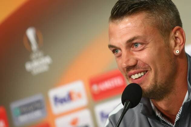 SOCCER - UEFA EL, Schalke vs RBS GELSENKIRCHEN,GERMANY,28.SEP.16 - SOCCER - UEFA Europa League, group stage, FC Schalke 04 vs Red Bull Salzburg, preview, press conference PK Pressekonferenz of RBS. Image shows Alexander Walke (RBS). GEPAxpictures xFelixxRoittner