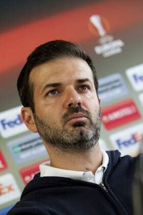 Panathinaikos Italian coach Andrea Stramaccioni delivers a presser prior to the UEFA EURO EM Europameisterschaft Fussball second journey match against Celta de Vigo, at Balaidos Stadium in Vigo, Galicia, Spain, 28 September 2016. PANATHINAIKOS PRESSER !ACHTUNG: NUR REDAKTIONELLE NUTZUNG!  VIG001 20160928-636106879286167864